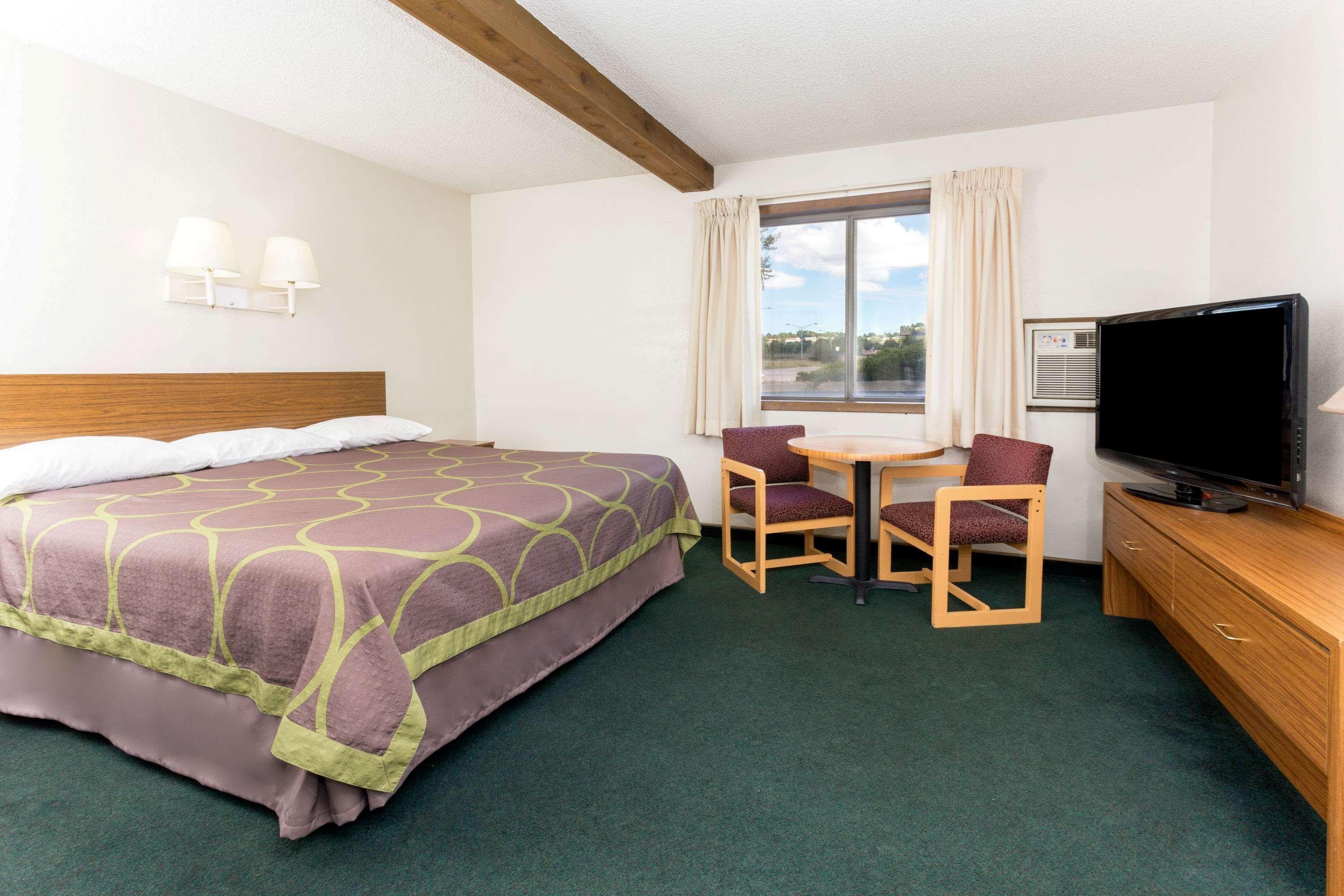 Cimarron Hills Super 8 By Wyndham Colorado Springs Peterson Space Force מראה חיצוני תמונה